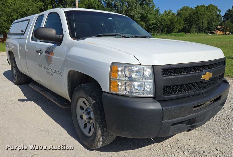 image for item DS3827 2013 Chevrolet Silverado 1500 Ext. Cab pickup truck