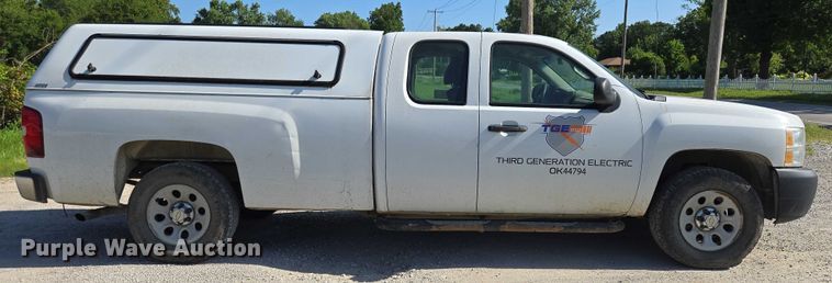 image for item DS3827 2013 Chevrolet Silverado 1500 Ext. Cab pickup truck