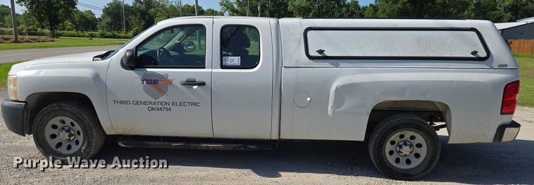 image for item DS3827 2013 Chevrolet Silverado 1500 Ext. Cab pickup truck