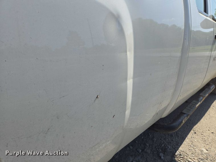 image for item DS3827 2013 Chevrolet Silverado 1500 Ext. Cab pickup truck