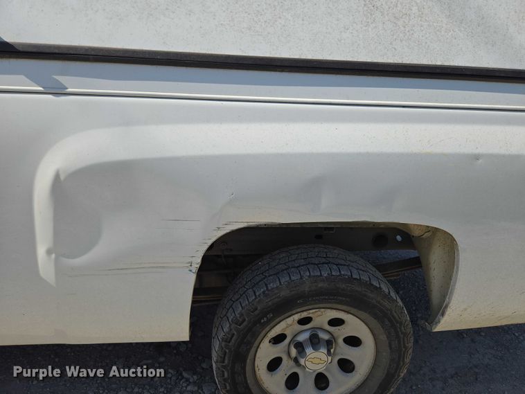 image for item DS3827 2013 Chevrolet Silverado 1500 Ext. Cab pickup truck