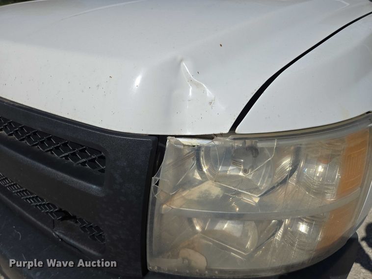 image for item DS3827 2013 Chevrolet Silverado 1500 Ext. Cab pickup truck