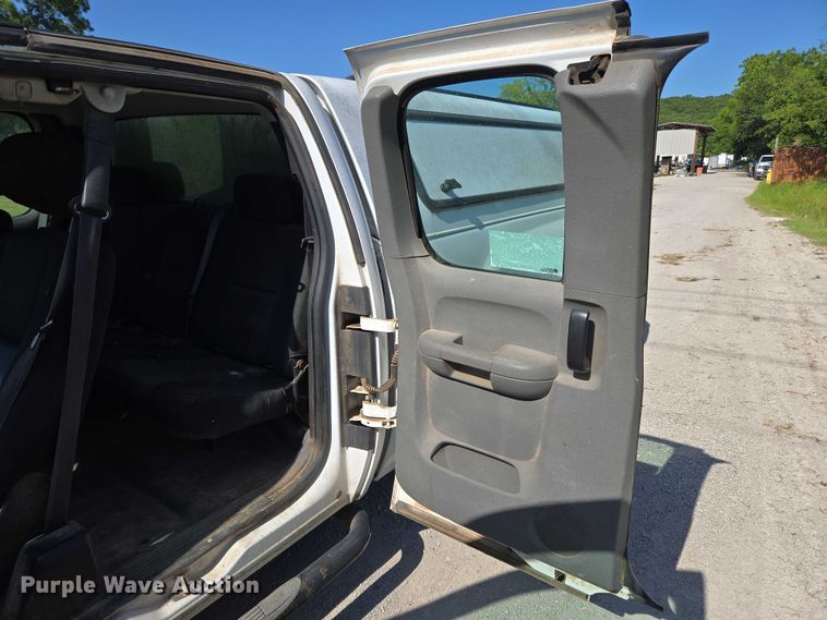 image for item DS3827 2013 Chevrolet Silverado 1500 Ext. Cab pickup truck