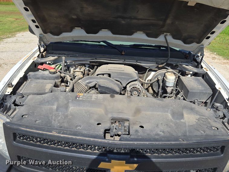 image for item DS3827 2013 Chevrolet Silverado 1500 Ext. Cab pickup truck