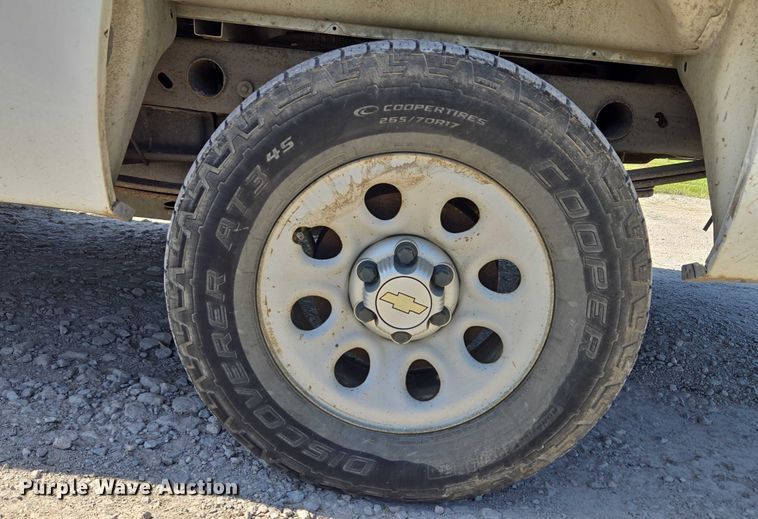 image for item DS3827 2013 Chevrolet Silverado 1500 Ext. Cab pickup truck