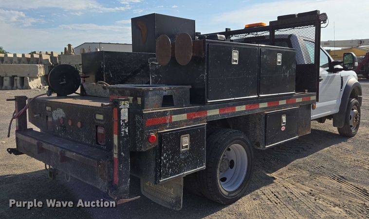 image for item DS3835 2017 Ford F550 Super Duty XL flatbed pickup truck