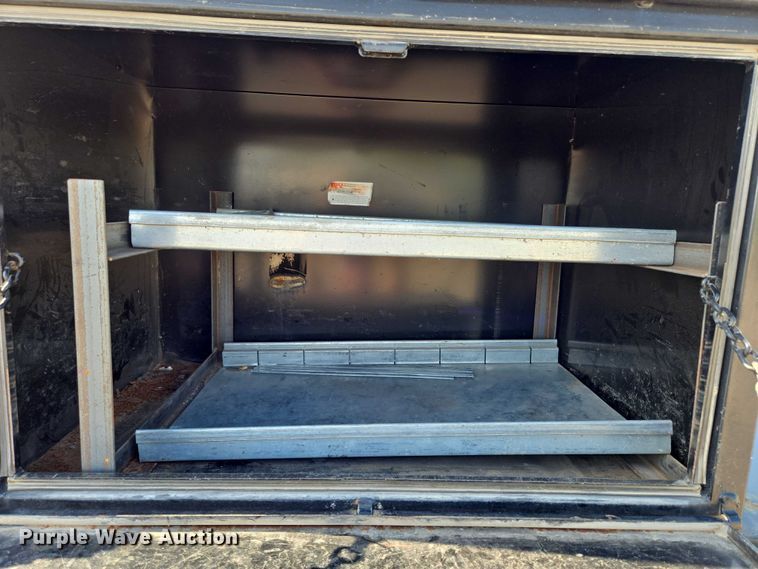 image for item DS3835 2017 Ford F550 Super Duty XL flatbed pickup truck