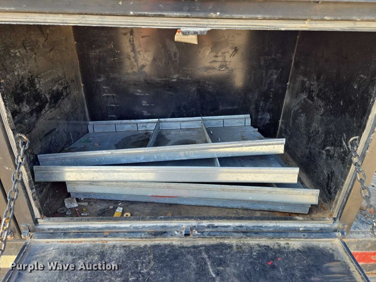 image for item DS3835 2017 Ford F550 Super Duty XL flatbed pickup truck