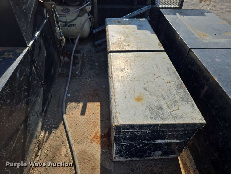 image for item DS3835 2017 Ford F550 Super Duty XL flatbed pickup truck