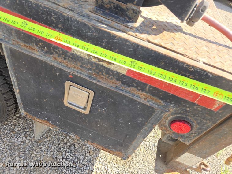 image for item DS3835 2017 Ford F550 Super Duty XL flatbed pickup truck