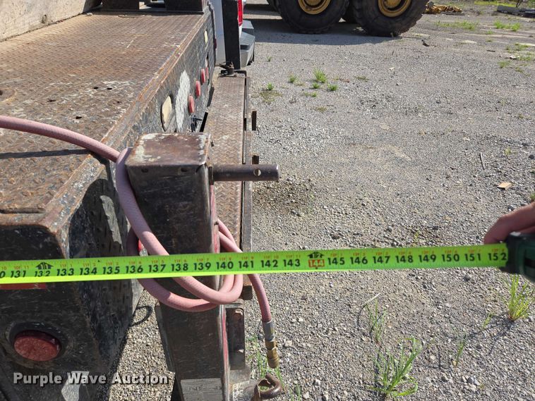 image for item DS3835 2017 Ford F550 Super Duty XL flatbed pickup truck