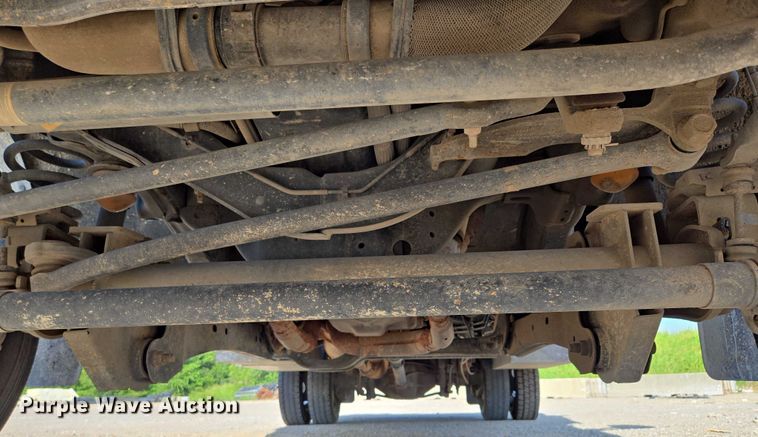 image for item DS3835 2017 Ford F550 Super Duty XL flatbed pickup truck