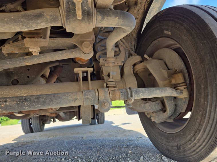 image for item DS3835 2017 Ford F550 Super Duty XL flatbed pickup truck