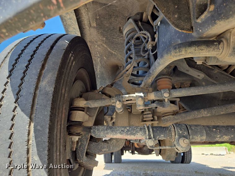 image for item DS3835 2017 Ford F550 Super Duty XL flatbed pickup truck