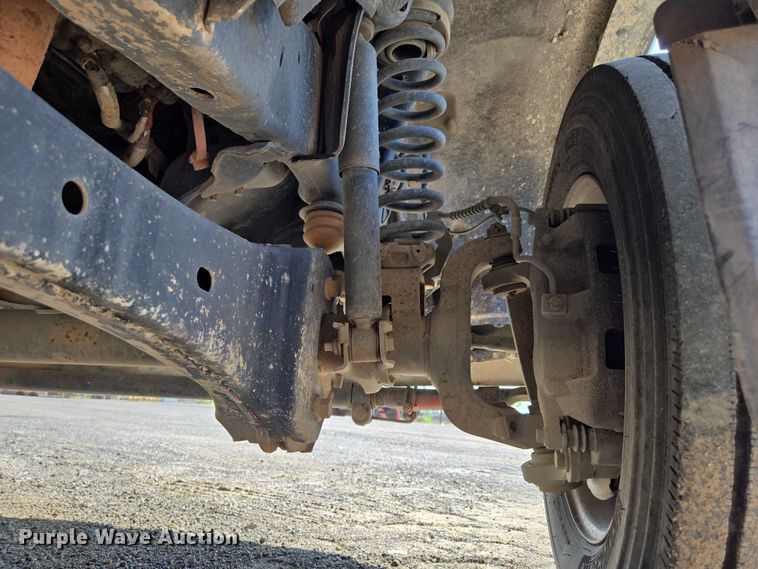 image for item DS3835 2017 Ford F550 Super Duty XL flatbed pickup truck