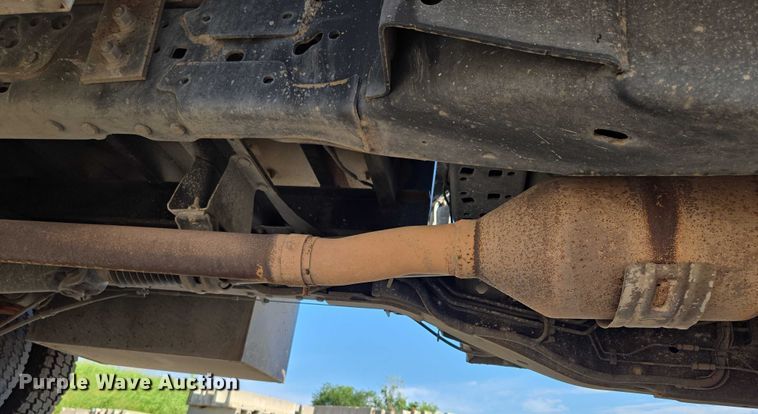 image for item DS3835 2017 Ford F550 Super Duty XL flatbed pickup truck