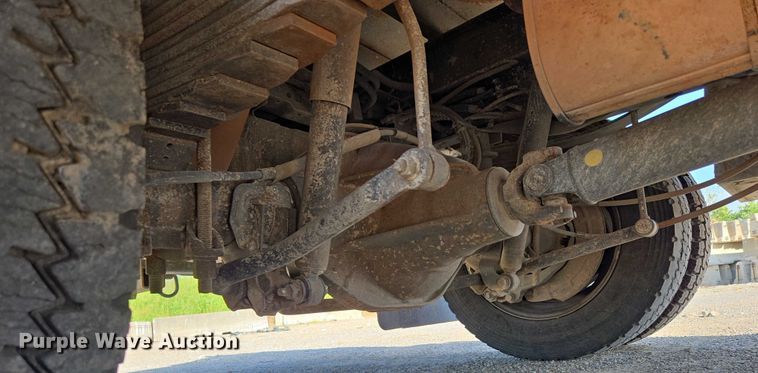 image for item DS3835 2017 Ford F550 Super Duty XL flatbed pickup truck