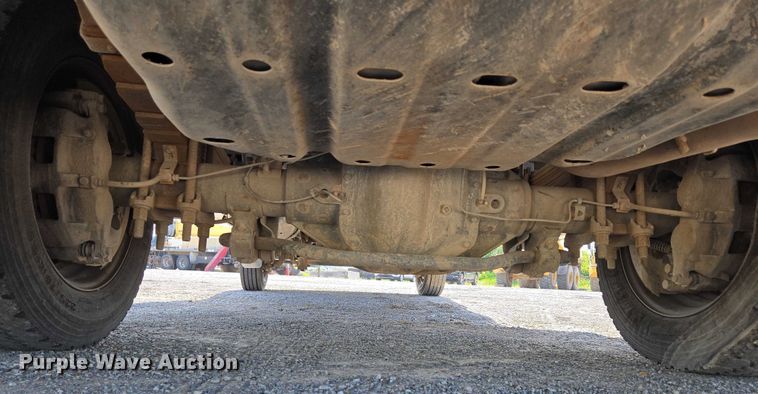 image for item DS3835 2017 Ford F550 Super Duty XL flatbed pickup truck