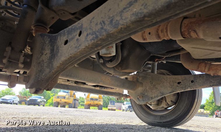 image for item DS3835 2017 Ford F550 Super Duty XL flatbed pickup truck