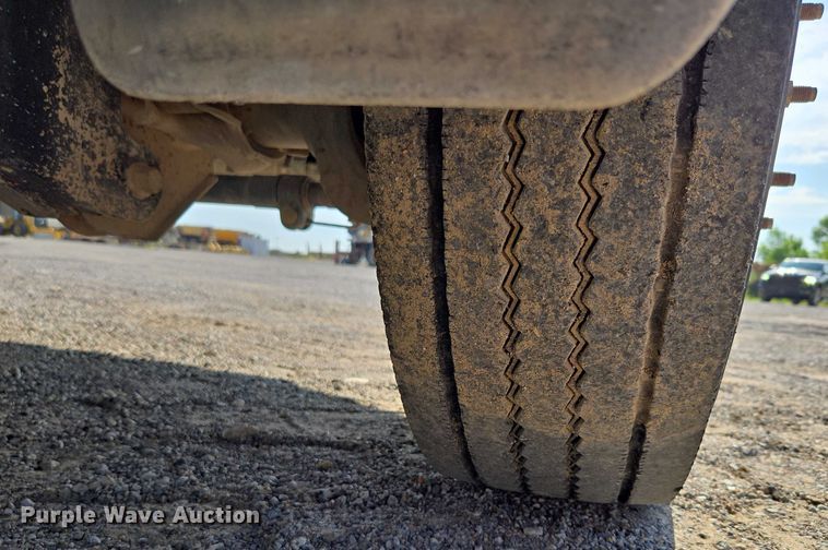 image for item DS3835 2017 Ford F550 Super Duty XL flatbed pickup truck