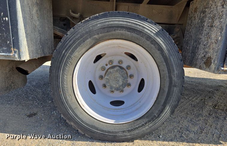 image for item DS3835 2017 Ford F550 Super Duty XL flatbed pickup truck