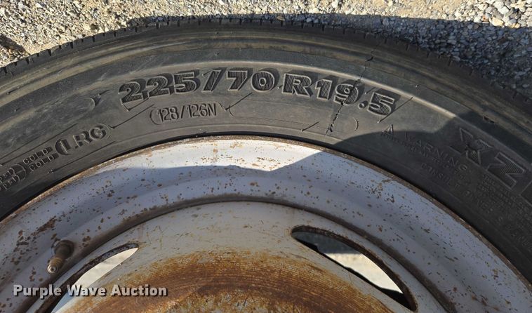 image for item DS3835 2017 Ford F550 Super Duty XL flatbed pickup truck