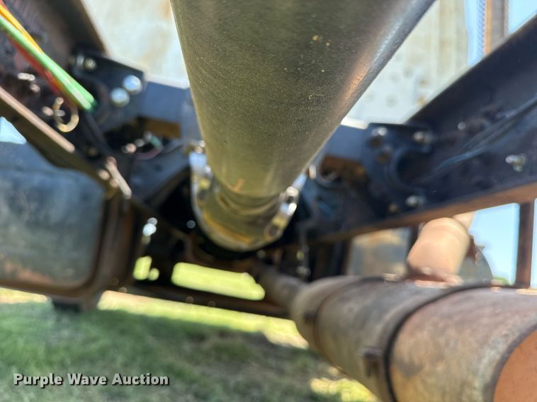 image for item DS3843 1982 Ford LNT8000 truck cab and chassis