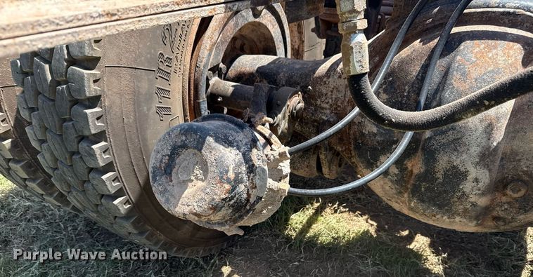 image for item DS3843 1982 Ford LNT8000 truck cab and chassis