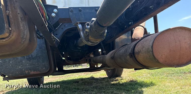 image for item DS3843 1982 Ford LNT8000 truck cab and chassis