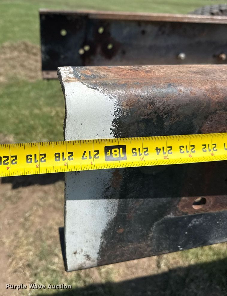 image for item DS3843 1982 Ford LNT8000 truck cab and chassis