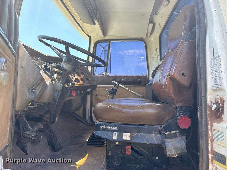 image for item DS3843 1982 Ford LNT8000 truck cab and chassis