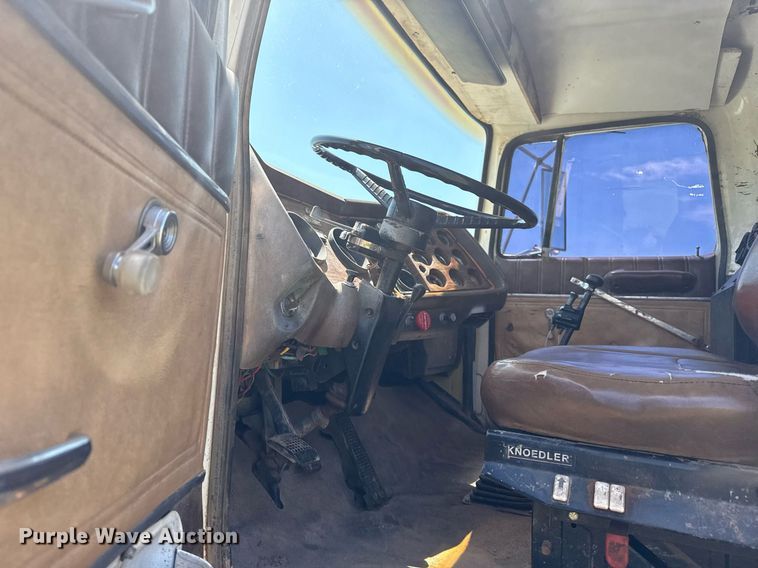 image for item DS3843 1982 Ford LNT8000 truck cab and chassis