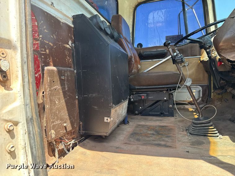 image for item DS3843 1982 Ford LNT8000 truck cab and chassis