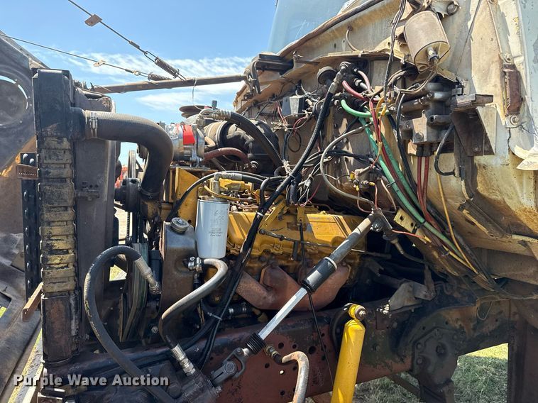 image for item DS3843 1982 Ford LNT8000 truck cab and chassis