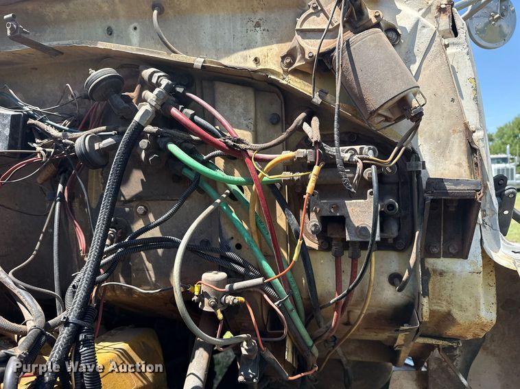 image for item DS3843 1982 Ford LNT8000 truck cab and chassis