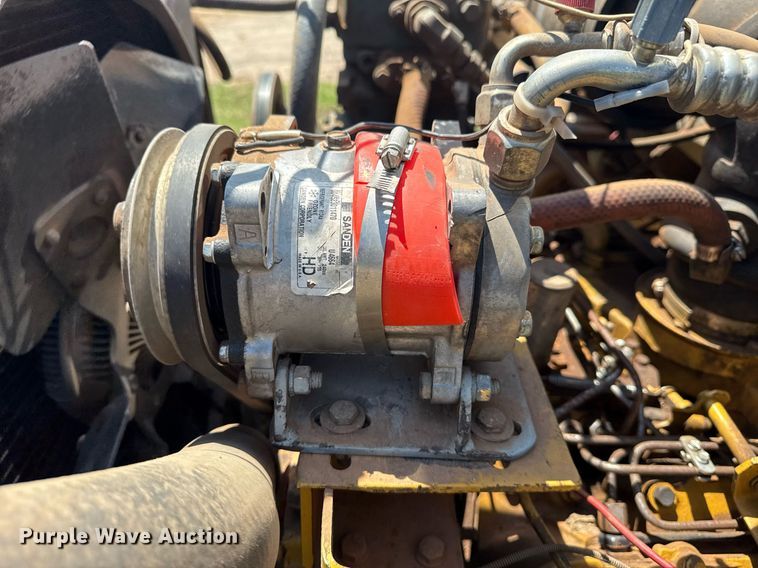 image for item DS3843 1982 Ford LNT8000 truck cab and chassis