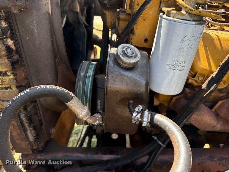 image for item DS3843 1982 Ford LNT8000 truck cab and chassis