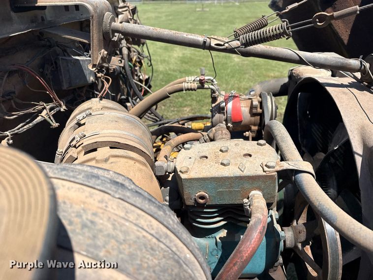 image for item DS3843 1982 Ford LNT8000 truck cab and chassis