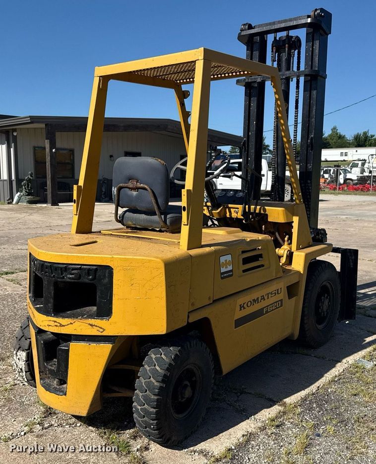 MONTACARGAS KOMATSU FG20