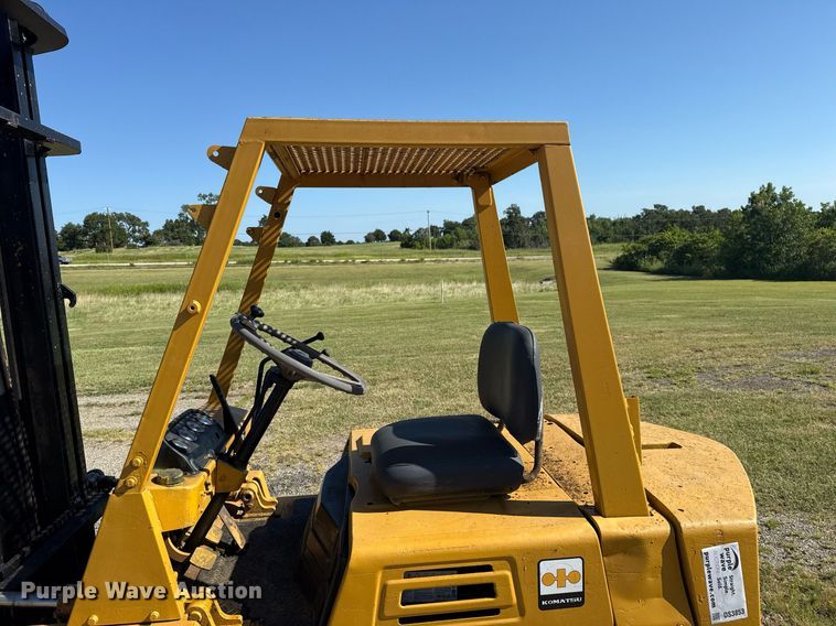 image for item DS3853 Komatsu FG20 forklift
