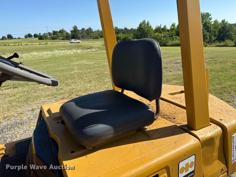 image for item DS3853 Komatsu FG20 forklift
