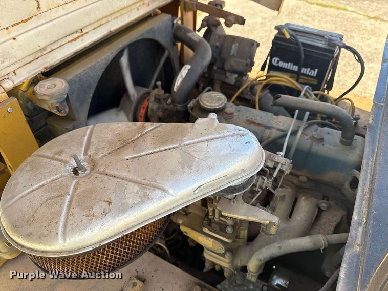 image for item DS3853 Komatsu FG20 forklift