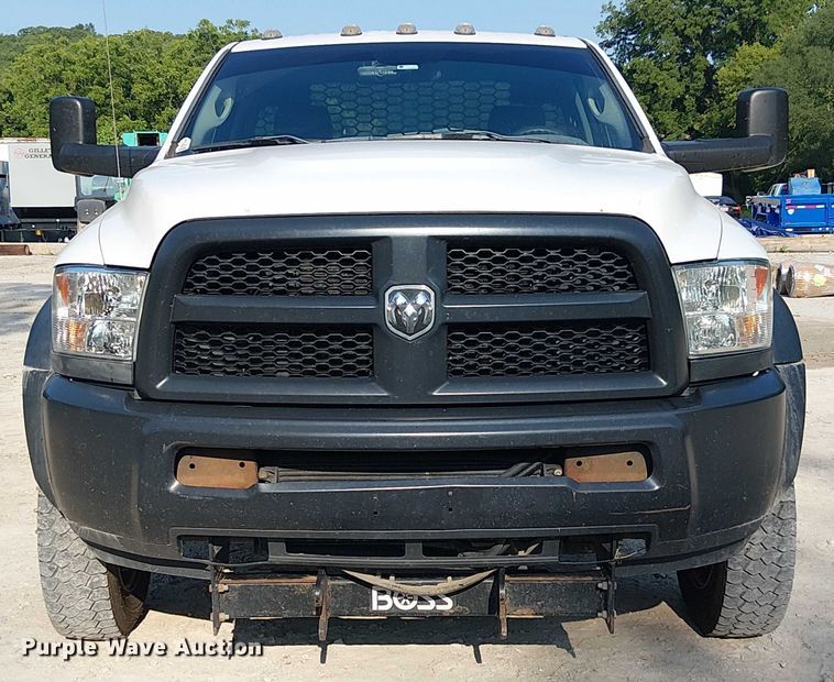 image for item DS3857 2018 Dodge Ram 5500 flatbed truck