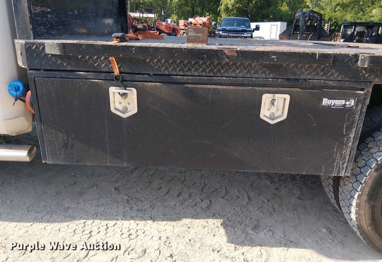 image for item DS3857 2018 Dodge Ram 5500 flatbed truck