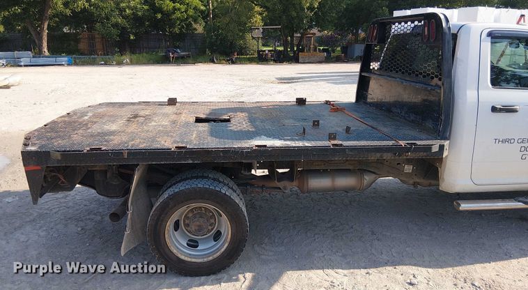 image for item DS3857 2018 Dodge Ram 5500 flatbed truck