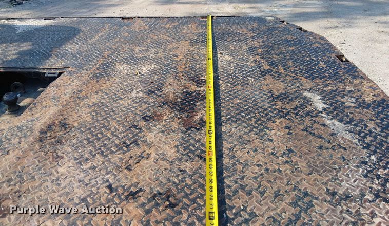 image for item DS3857 2018 Dodge Ram 5500 flatbed truck