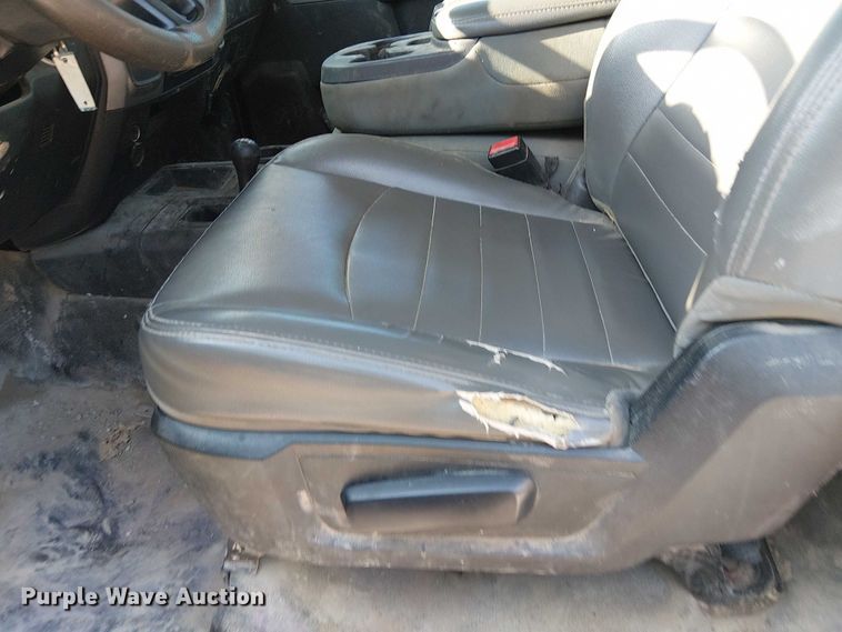 image for item DS3857 2018 Dodge Ram 5500 flatbed truck