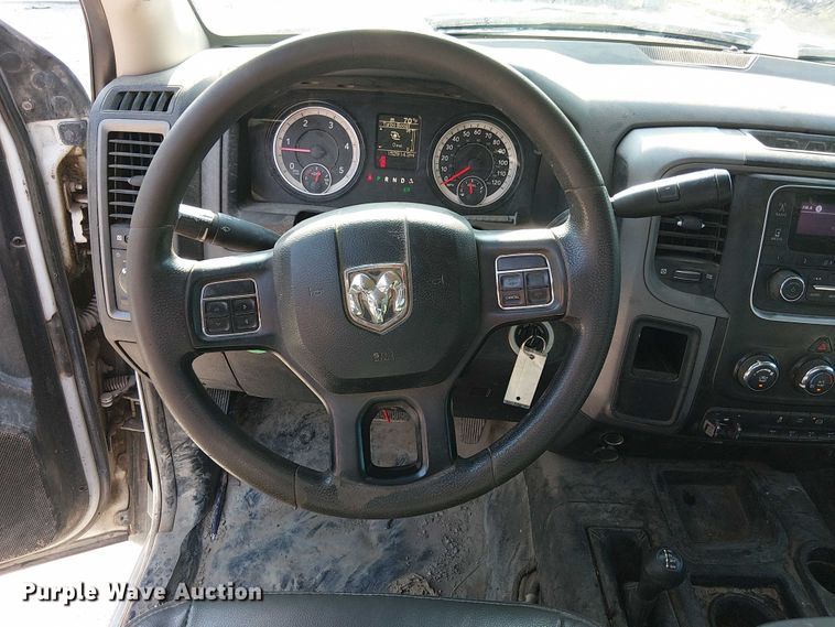 image for item DS3857 2018 Dodge Ram 5500 flatbed truck