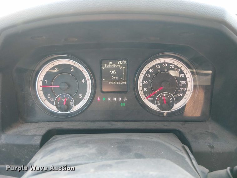 image for item DS3857 2018 Dodge Ram 5500 flatbed truck