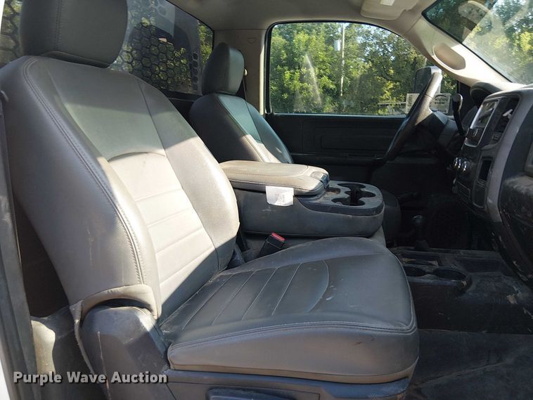 image for item DS3857 2018 Dodge Ram 5500 flatbed truck